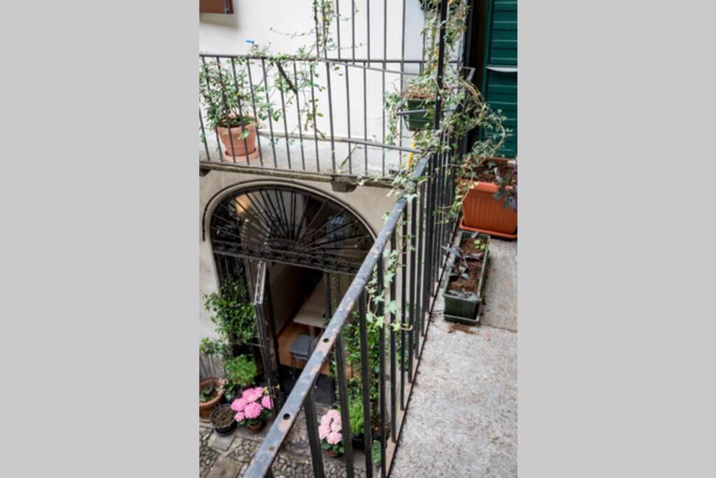 Loft In Pieno Centro Storico Apartment Como Bagian luar foto